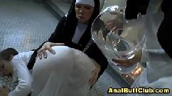 Ass vibrador freira limpar pecado