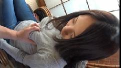Nozomi nishiyama poupando leite materno
