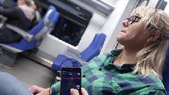 Controle remoto meu orgasmo no trem